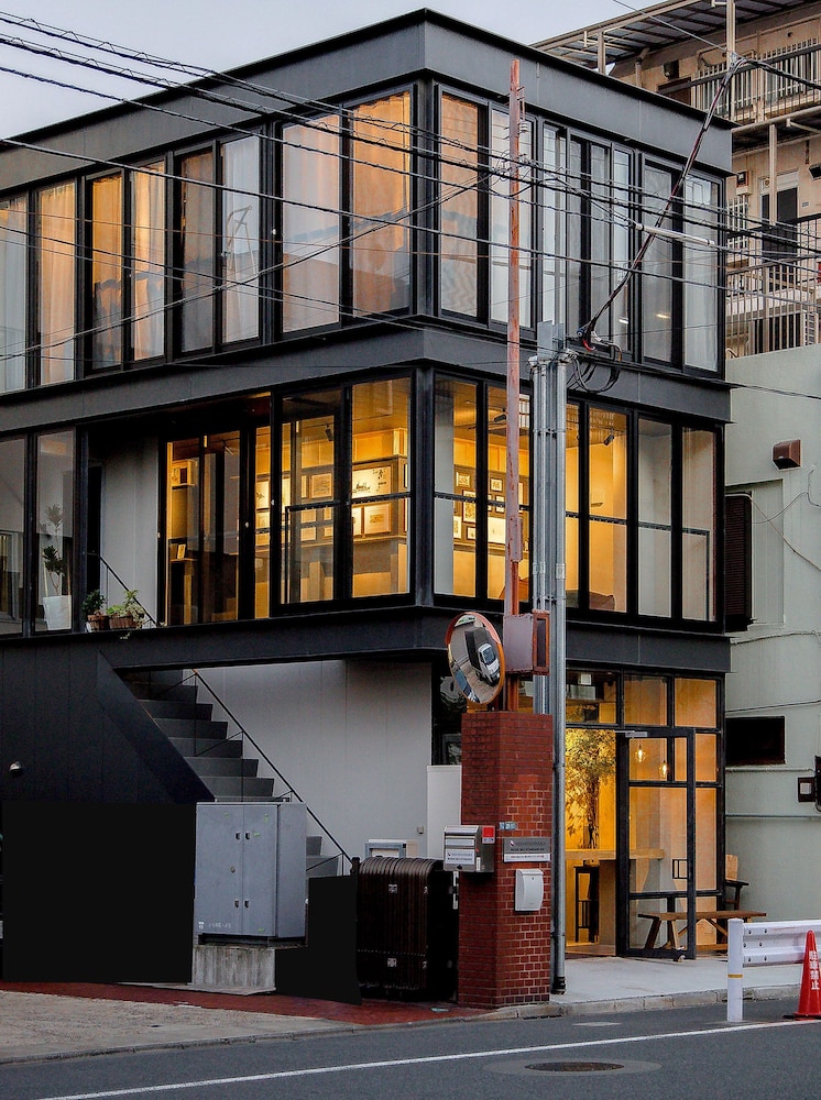 AET HOTEL