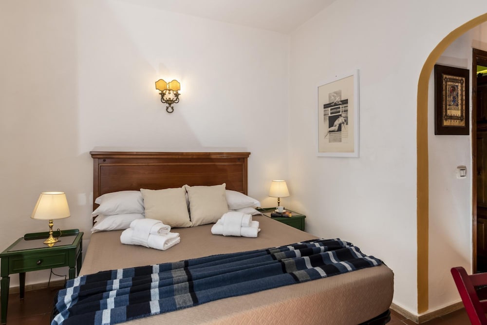Chiara in Pantheon Apartment With Terrace