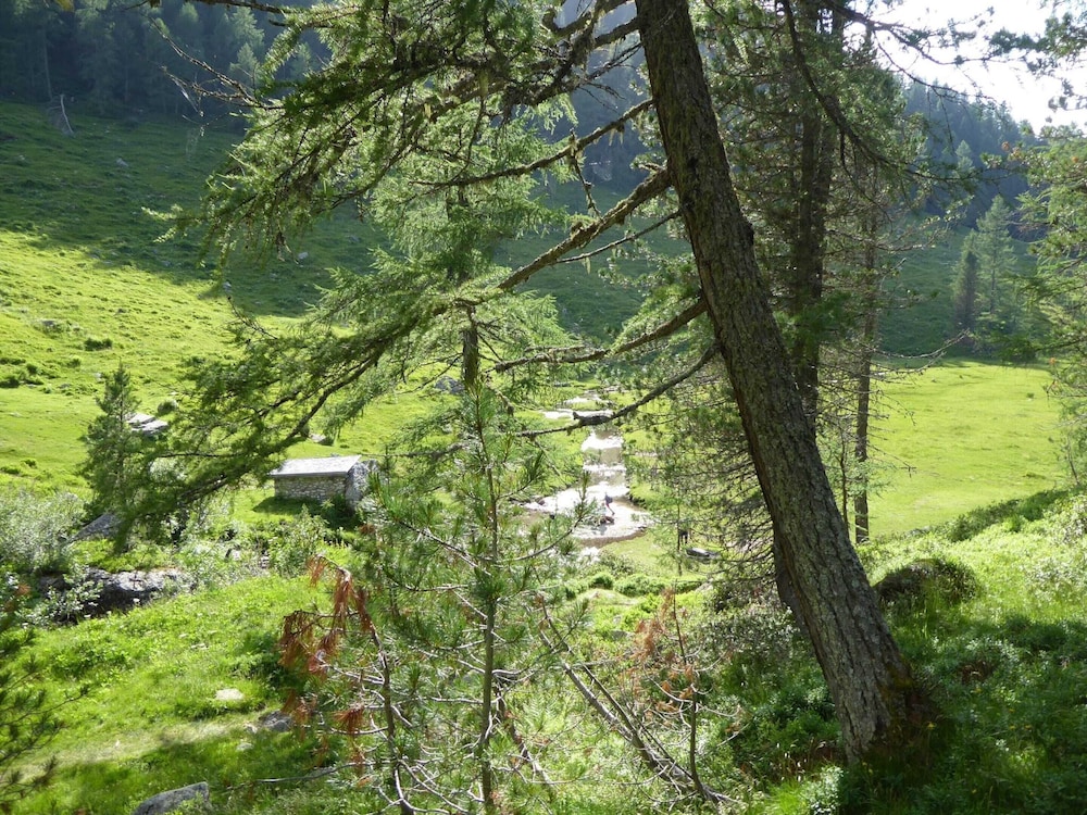 Family Retreat Near Garda view 5