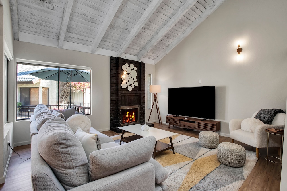 Desert Blue River Retreat