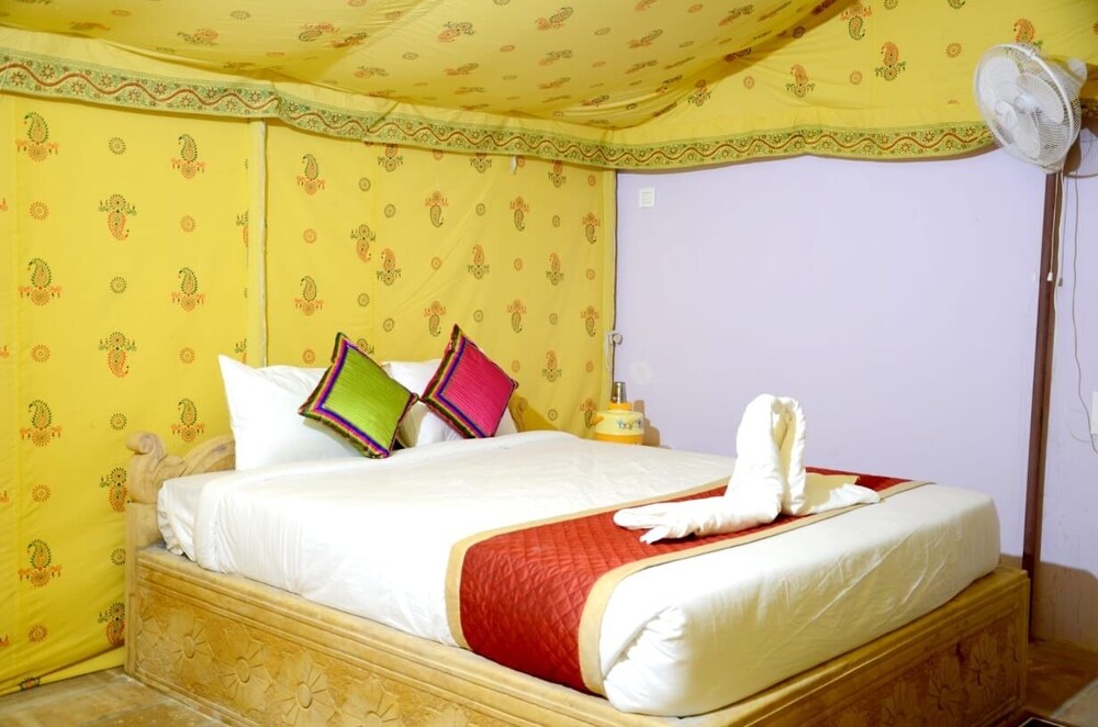 Ozaki Desert Camp Jaisalmer