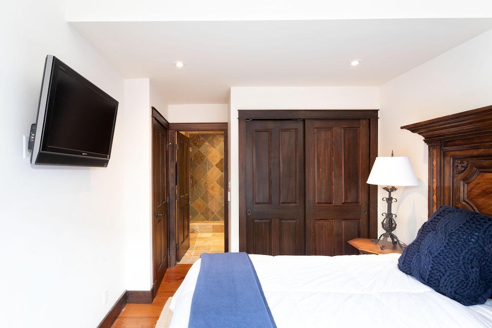 8166a Suite Nicklaus North view 3