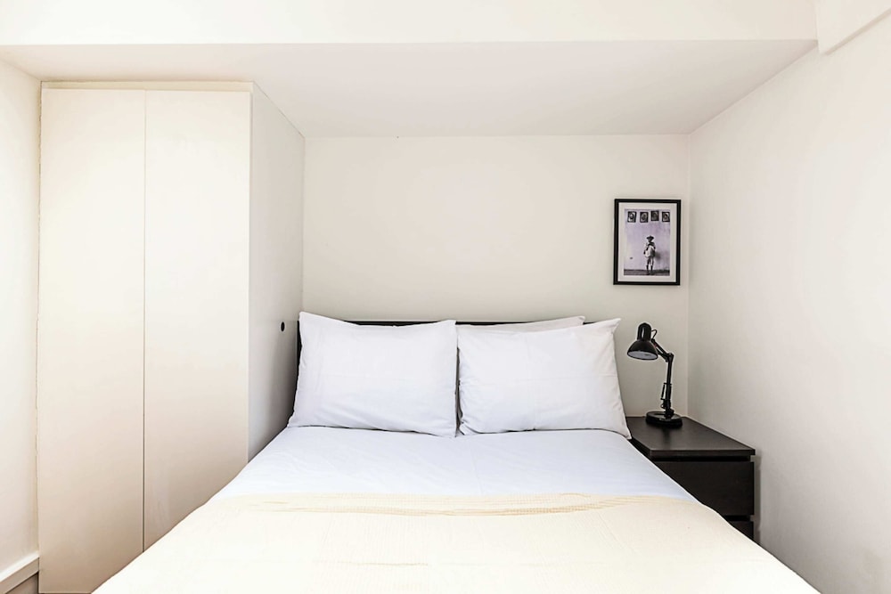 Fitzrovia Townhouse Apartment