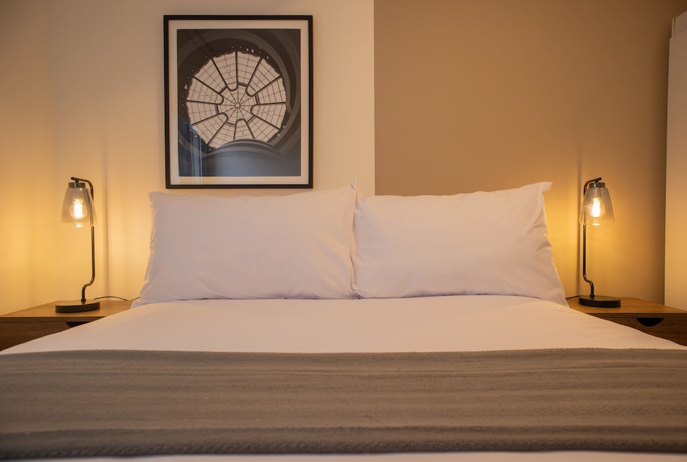 w Majestic 2BR w Balcony in Miraflores