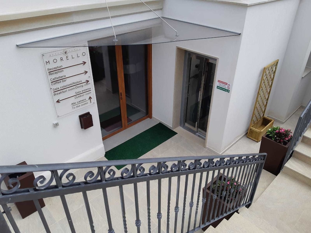 Morello Beach Hotel