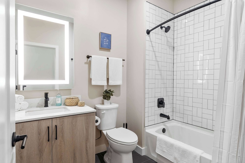 CozySuites at Textile