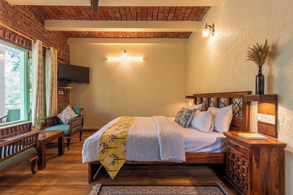 Echor Malusara Lakeview Retreat Bhimtal
