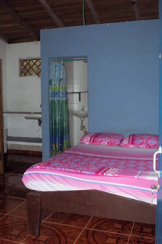 Wira Pora Hostal