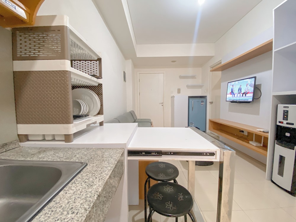 Simply And Cozy 2Br Apartment At Parahyangan Residence
