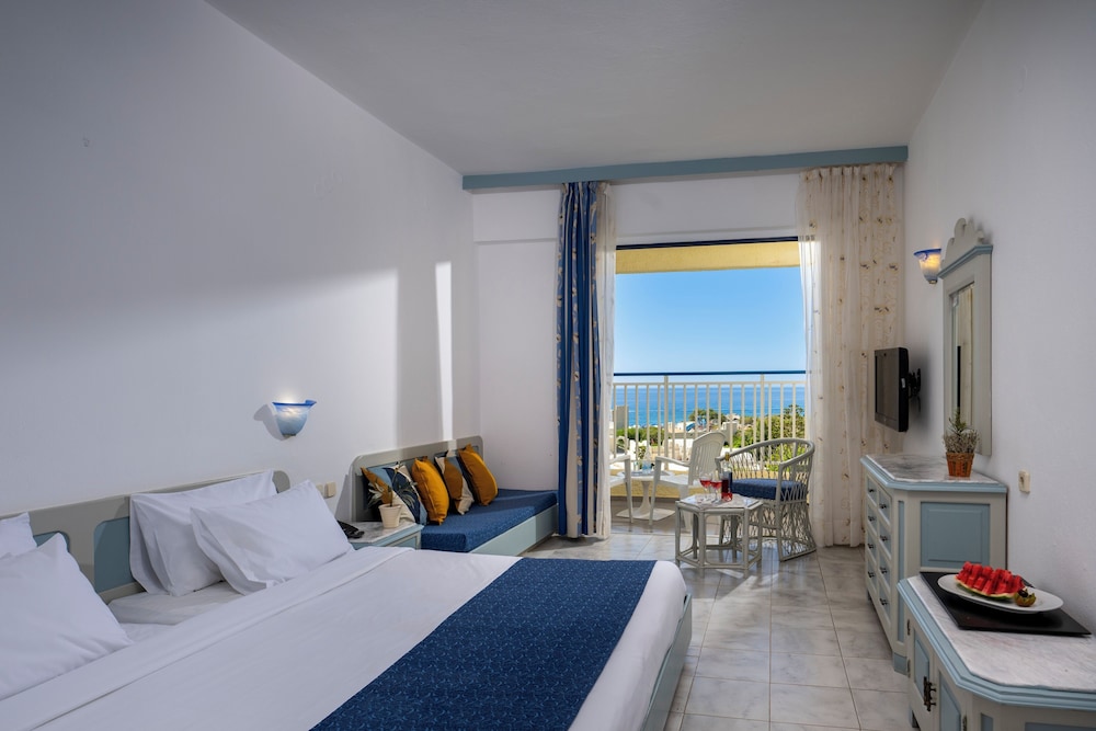 Mare Blue Hotel photo 3