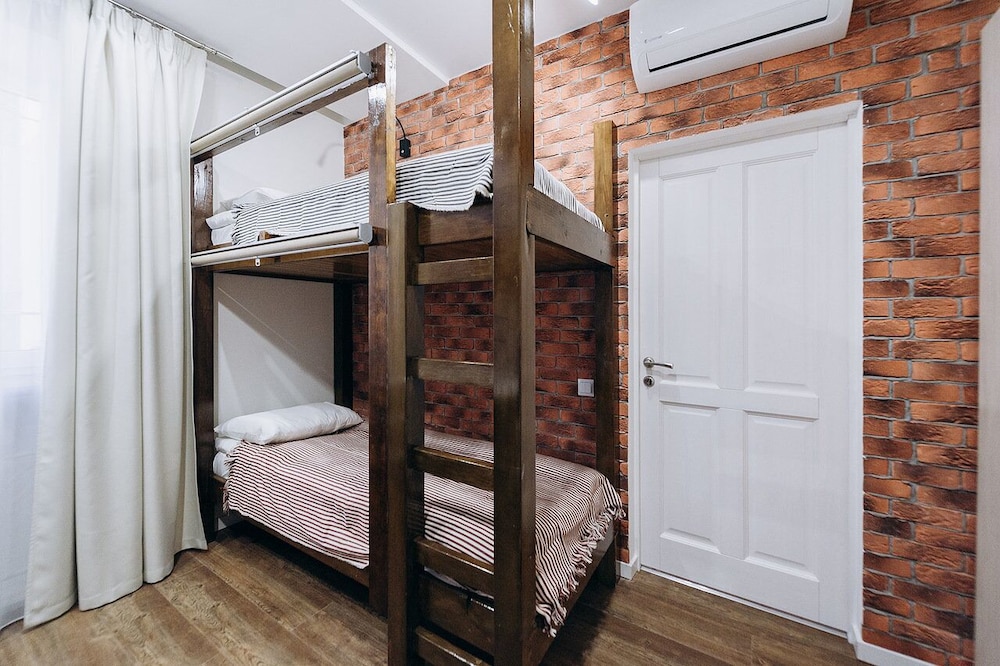 Oversize Piter Hotel