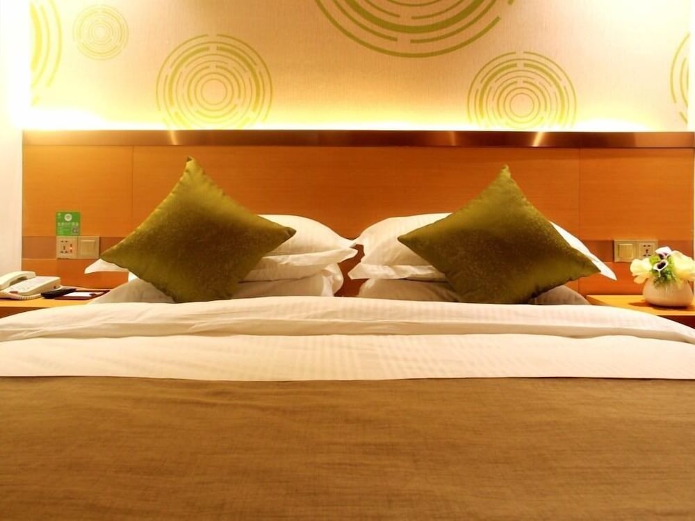GreenTree Inn Fuzhou Gushilou District North Xierhuan Road Zuohai park Express Hotel