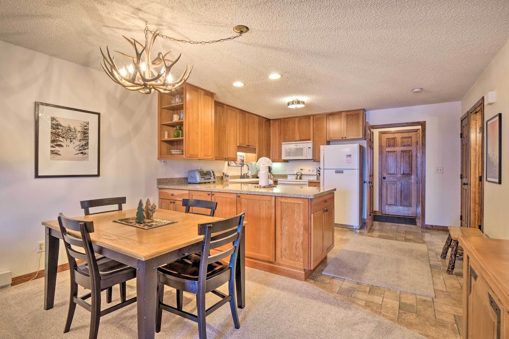 Ski, Hike & Explore: All-season Frisco Condo view 3