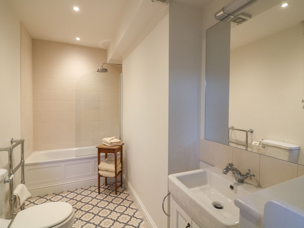 29 Fore Street view 3