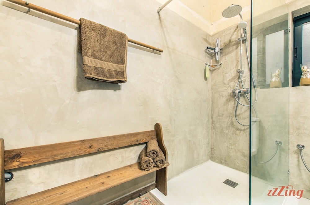Retro Designer Homelike Apartment - Close to Beach