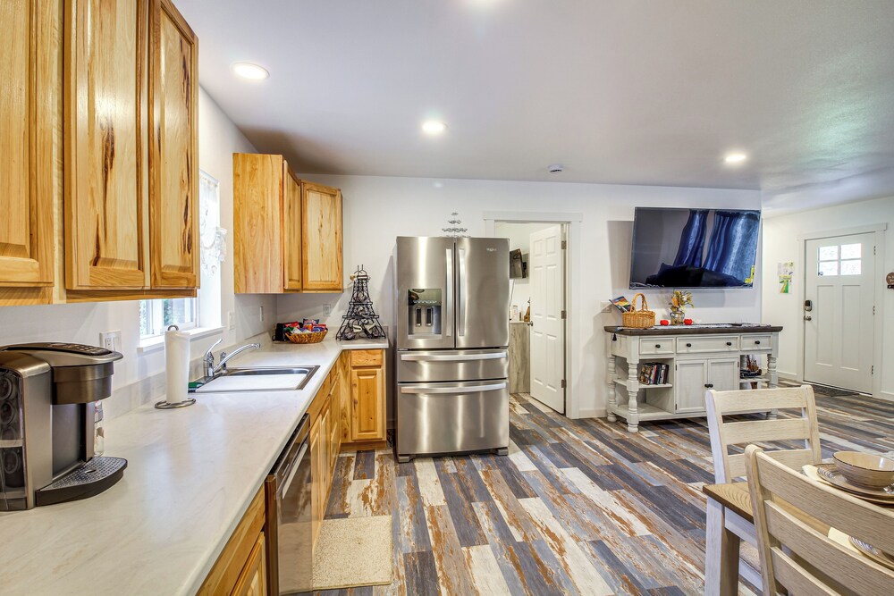 Near Ocean: 'home Away From Home' in Gold Beach