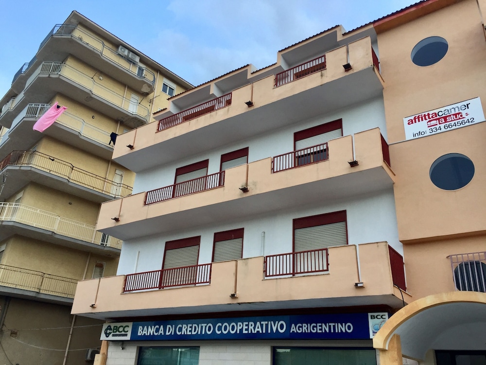 Hotel Camere Pirandello - Image 1