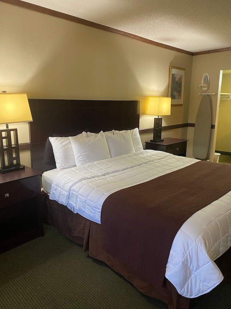 Cherokee Lodge