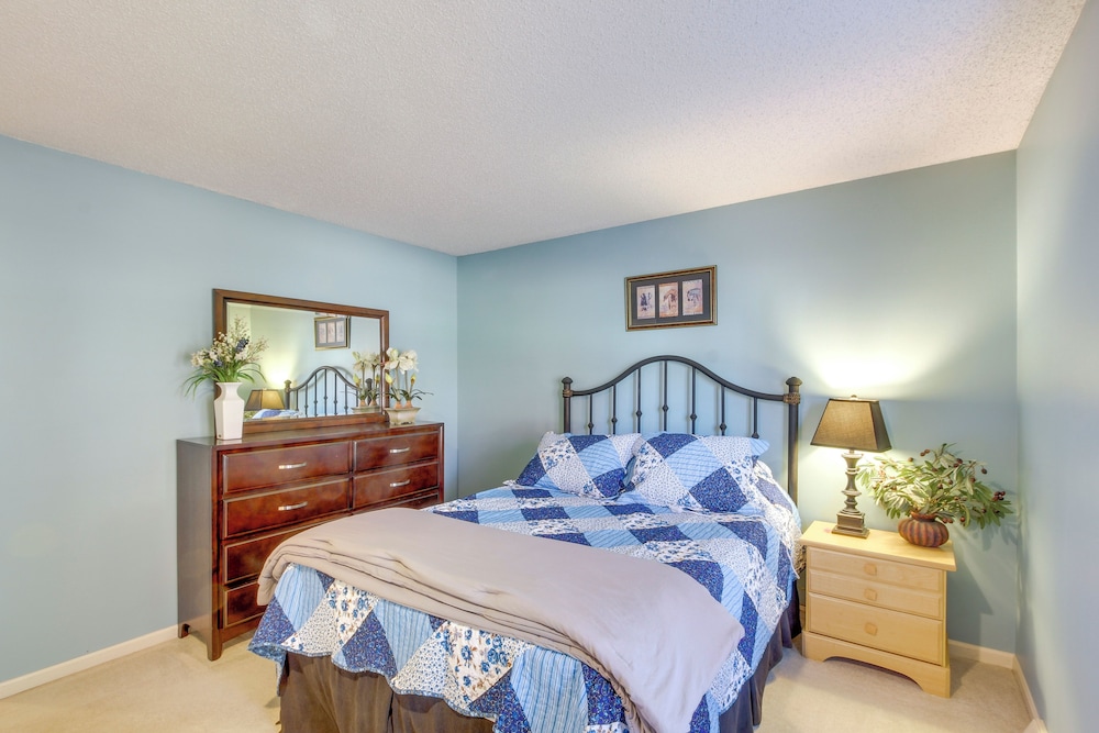 Overland Park Family Home w/ Game Room & Backyard!