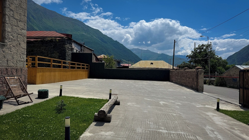 GRAF KAZBEGI