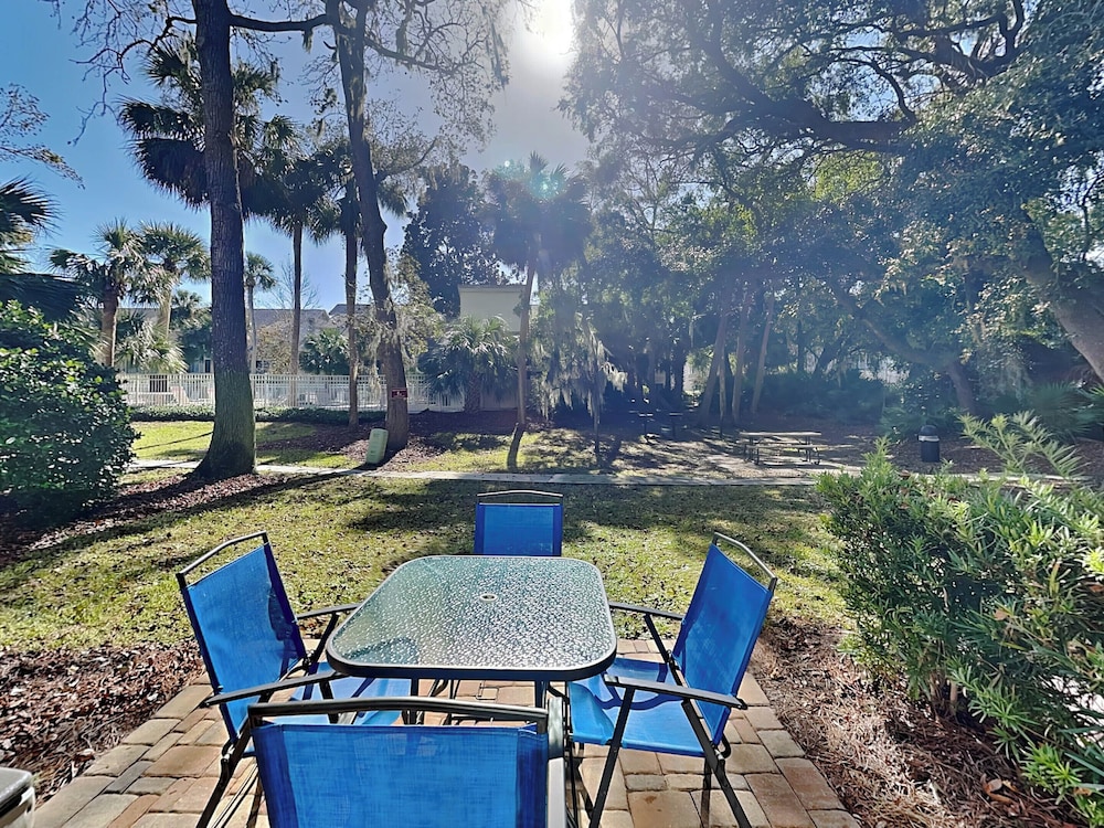 Island House 117 by Hilton Head Retreats