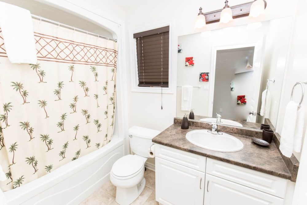 Fallsview Family Home