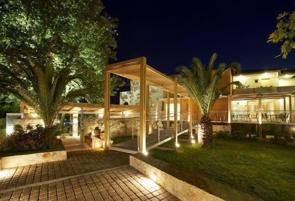 Hotel Astoria Hotel - Image 1