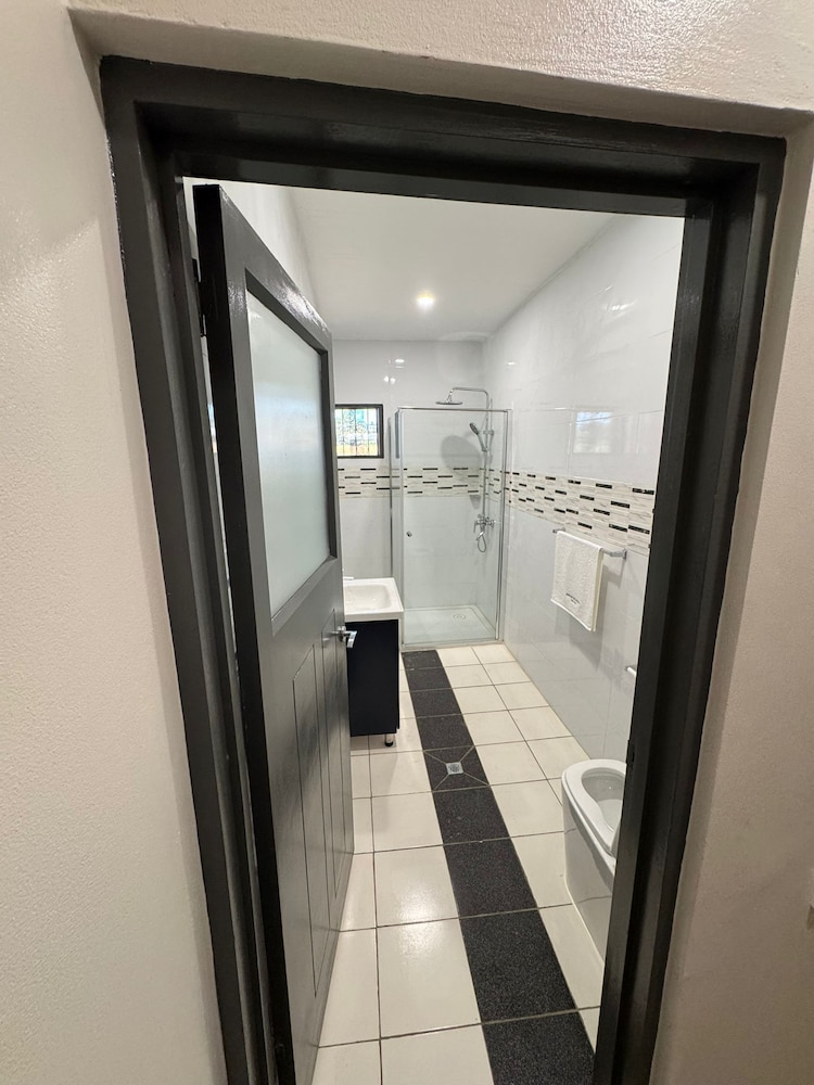 Airport Ace Villas