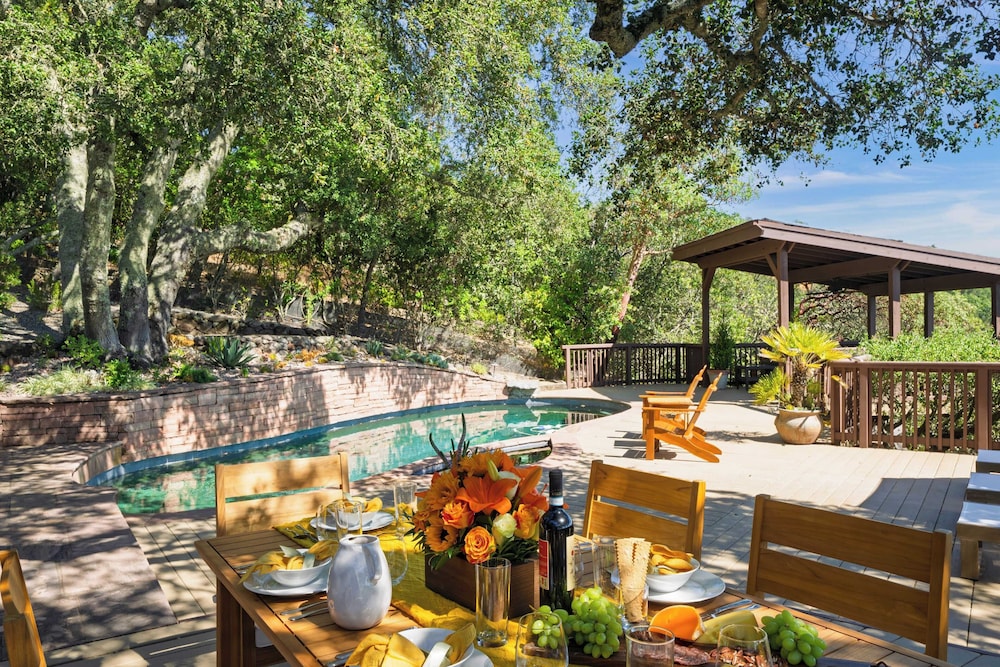 Sonoma Skyhouse by Avantstay Pool, Sauna, Hot Tub & Stunning Valley Views