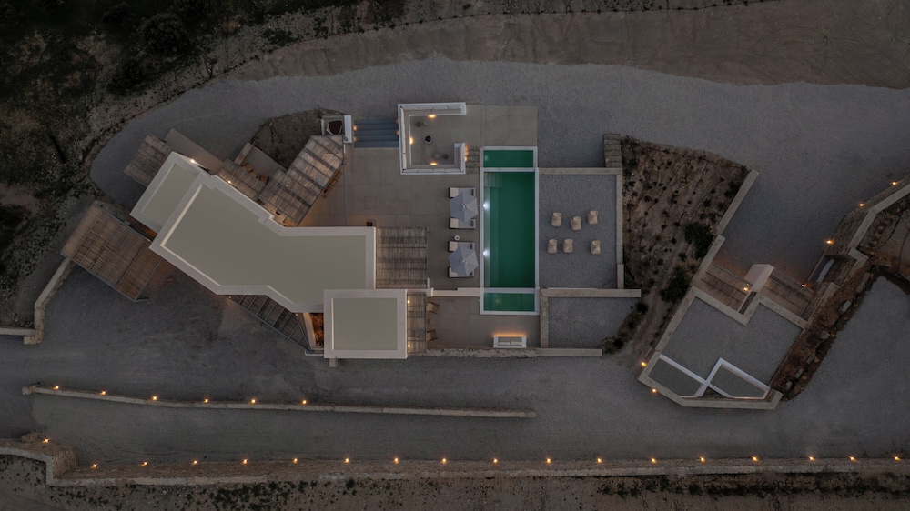 AVERA VILLAS
