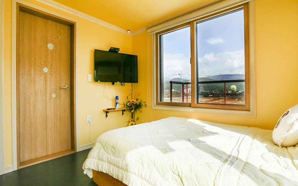 Gyeongju Twin Village Bed and Breakfast