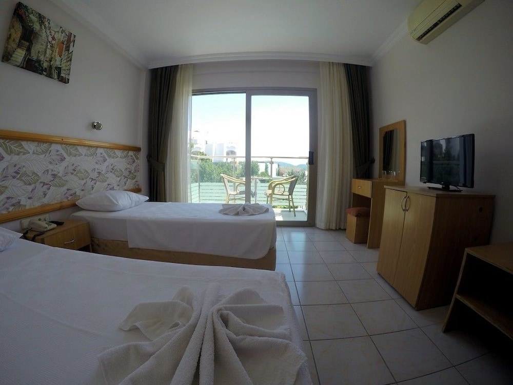 Gunay Otel - Image 35