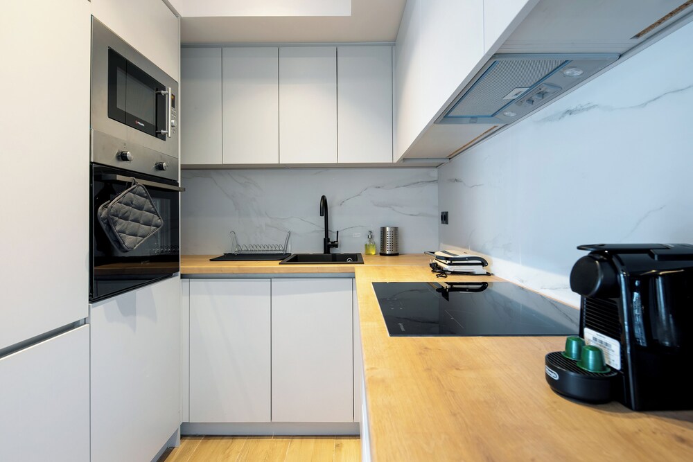 Nova 1-Bedroom Apartment in Athens