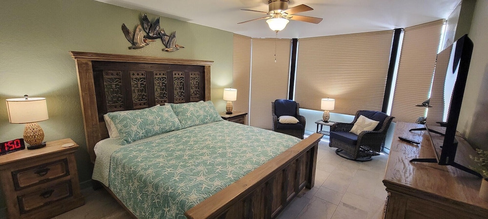 Saida Royale 9018 2 Bedroom Condo