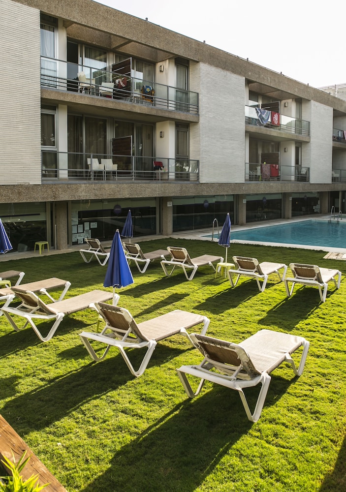 Hotel Aparthotel AirBeach Islantilla - Image 1