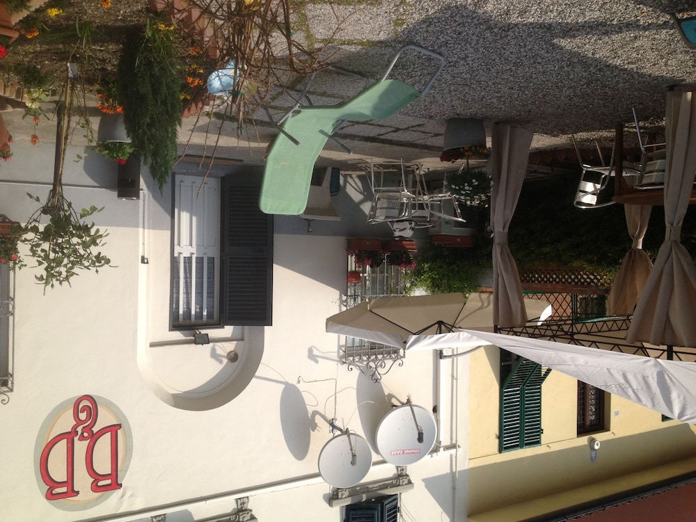 Photo 48
