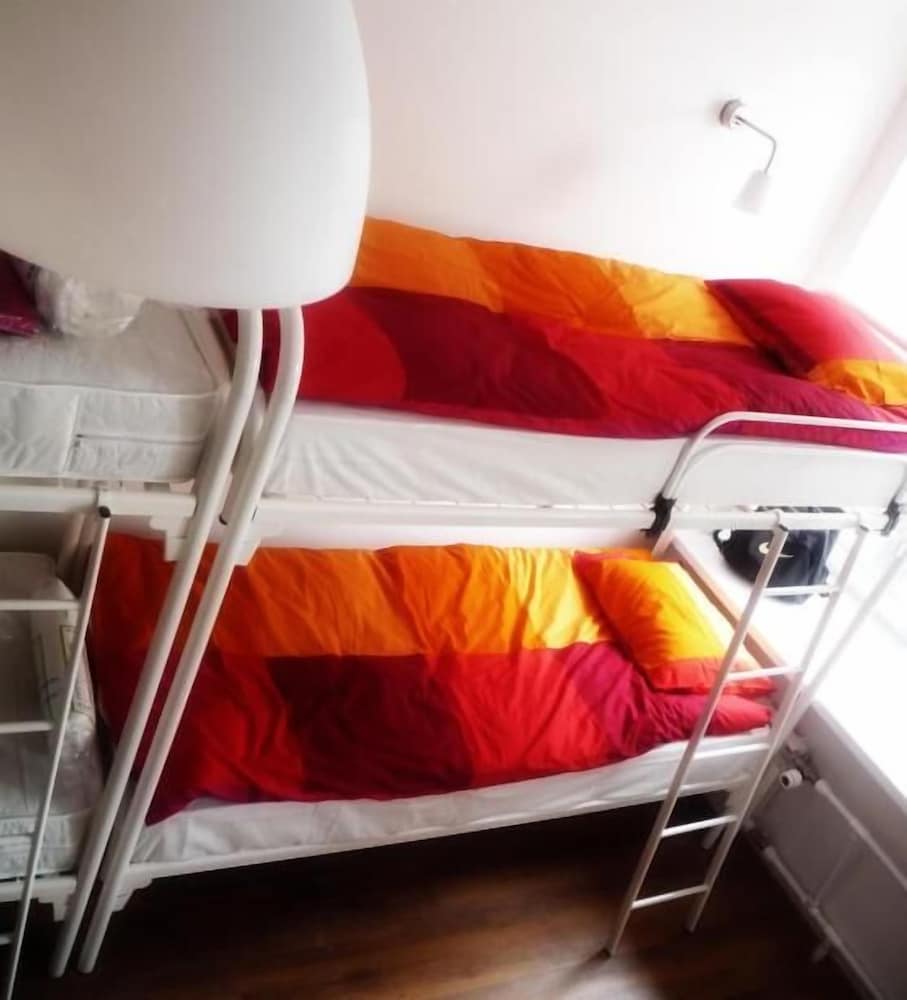 Online Hostel
