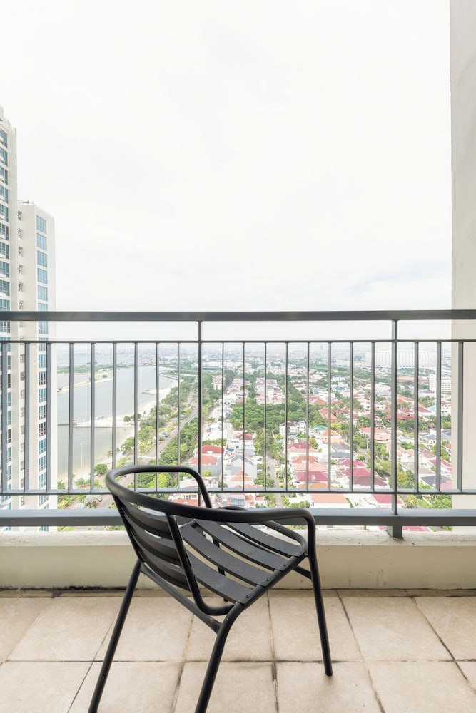 Staycation Jakarta - Ancol Mansion Apt
