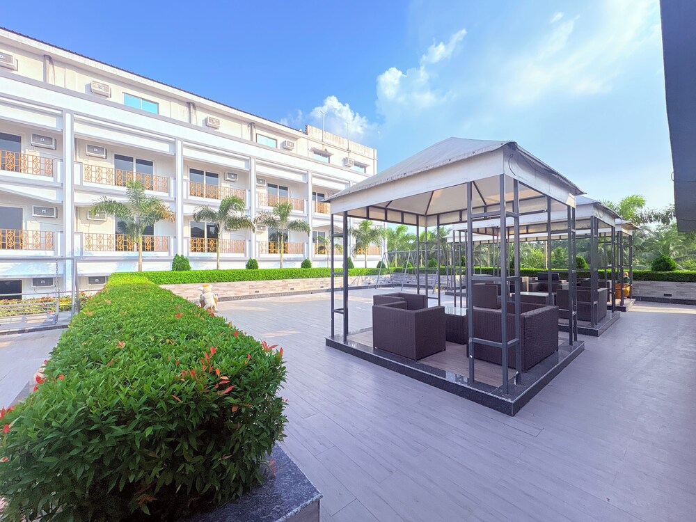 Hotel Jairam Way Bay