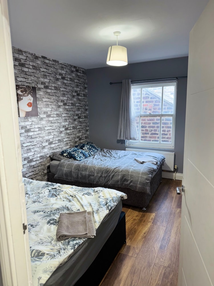 Citycenterapt-4br-wifi-freeparking-retroarcade