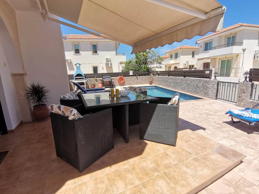 Ennazuse - Beautiful 2 Bedroom Villa in Pernera
