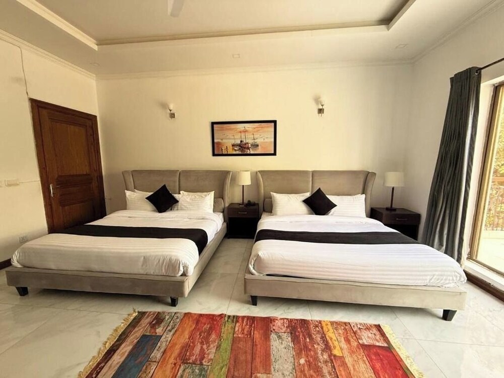 Rhodium Hotel ONE