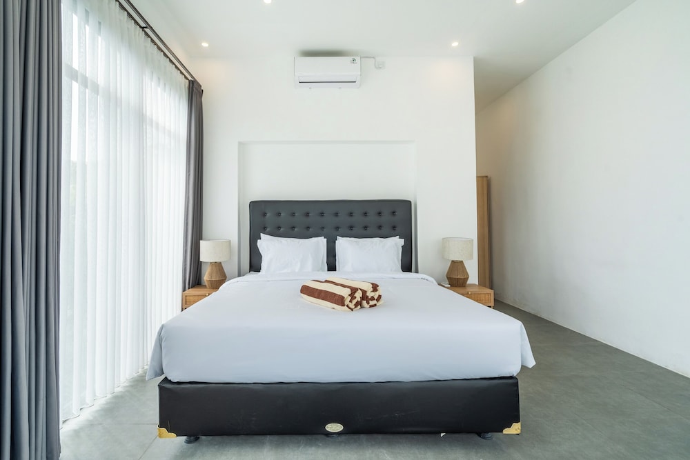 Light Way Villa in Canggu