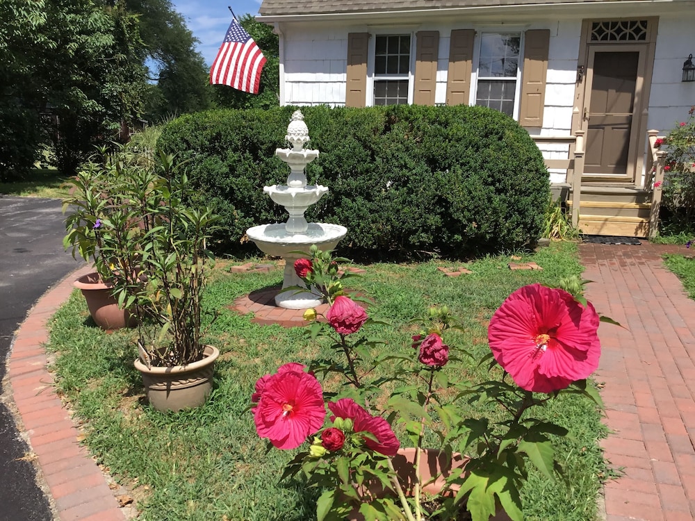 Governor's Bed and Breakfast