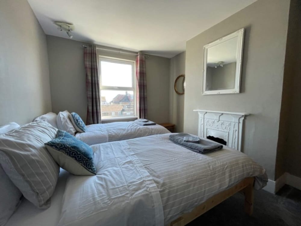 Large Family Getaways Metres From the Beach view 5