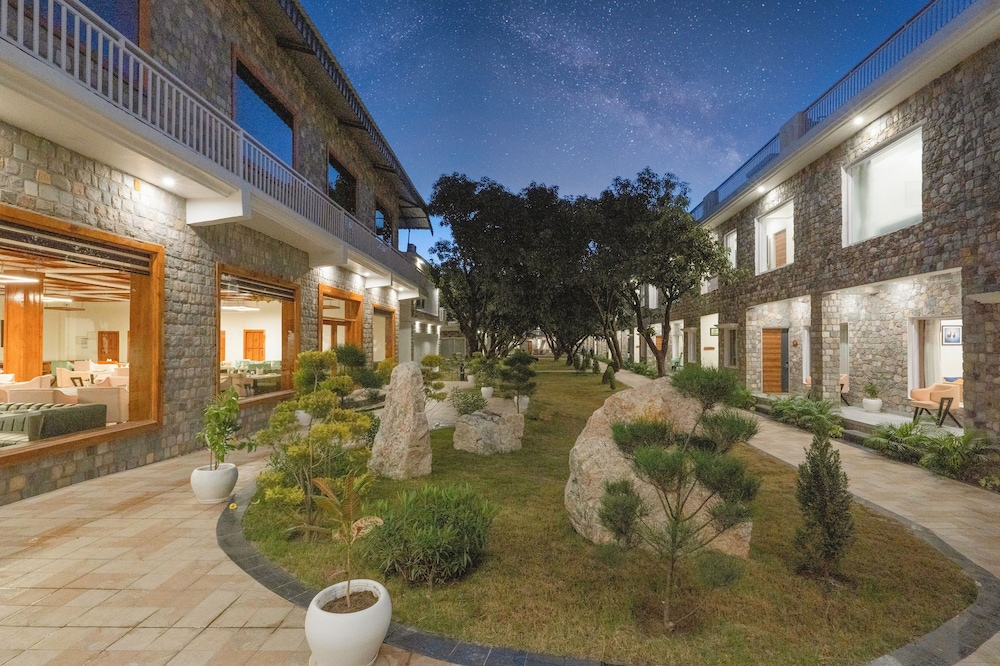 River Heritage Resort