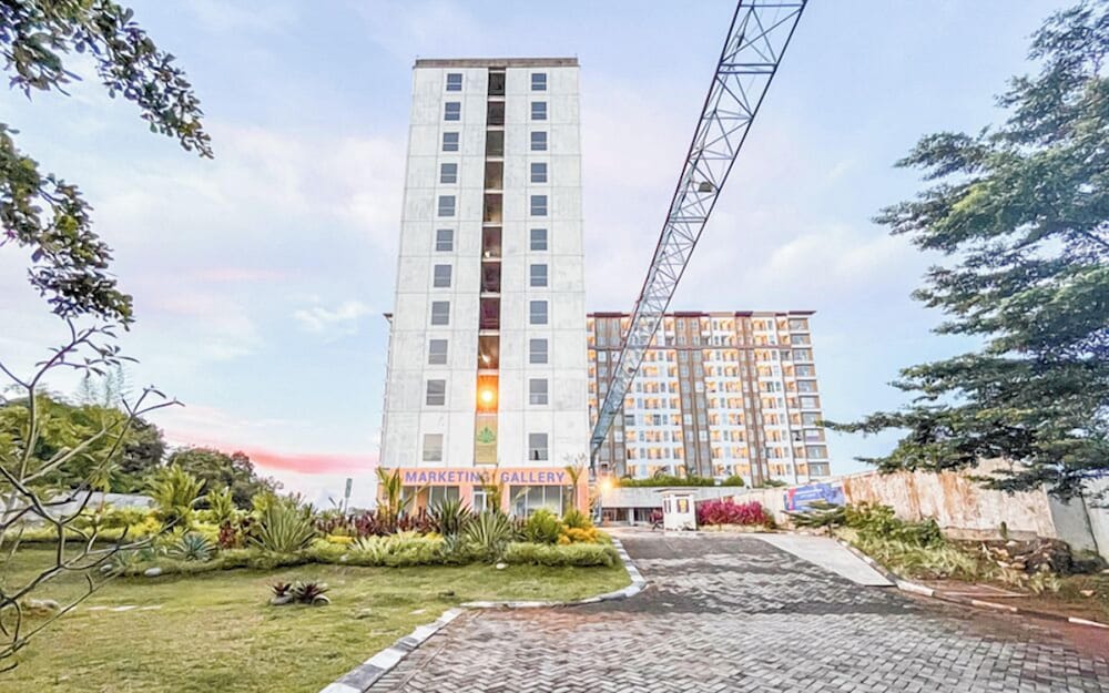 Spacious Studio At Tamansari Skylounge Makassar Apartment