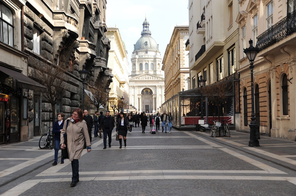 Budapest Easy Flat - Basilica Lux