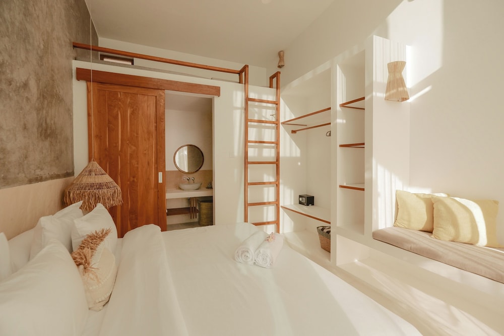 WAHA Villa Uluwatu Bali