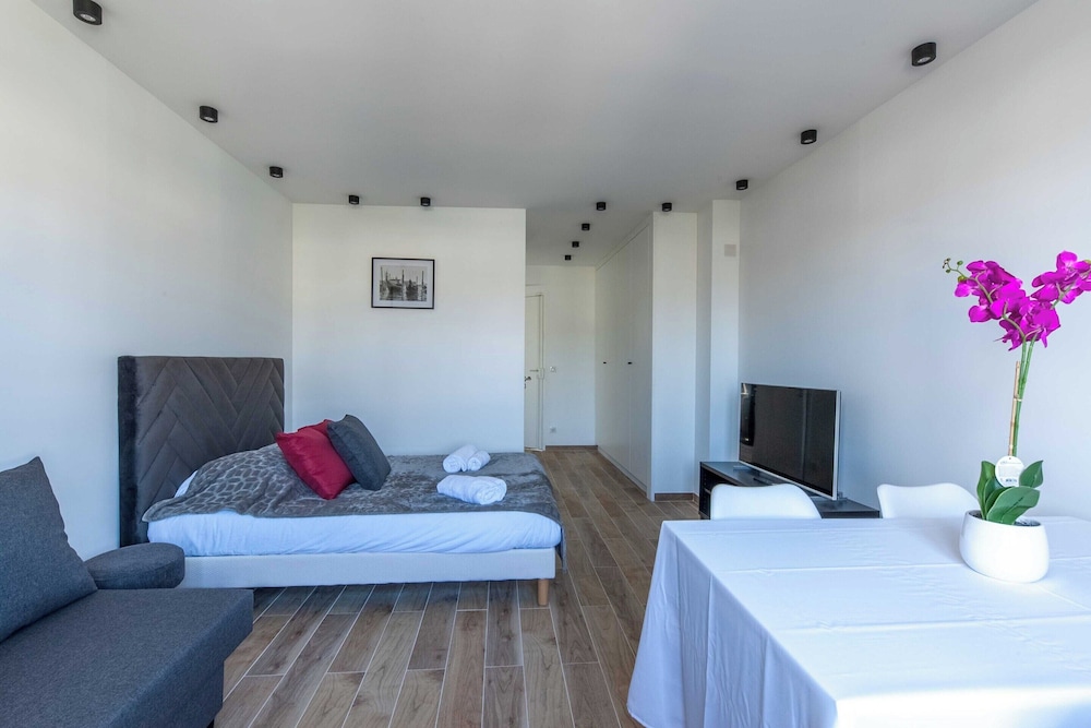 Beautiful Equipped Apartment in Downtown Deauville 4p/1br